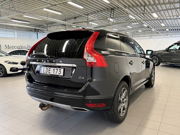 Volvo XC60 10 of 15