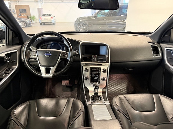 Volvo XC60 14 of 15