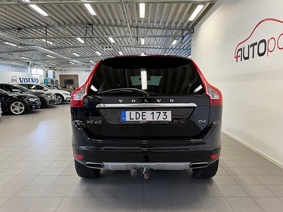 Volvo XC60 9 of 15