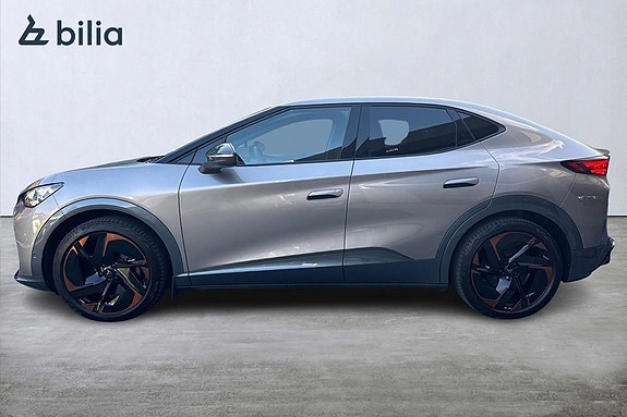 Cupra Tavascan 3 of 26