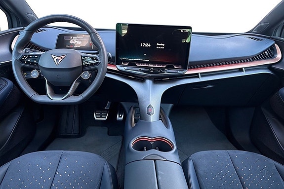 Cupra Tavascan 8 of 26