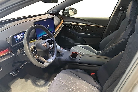 Cupra Tavascan 12 of 26