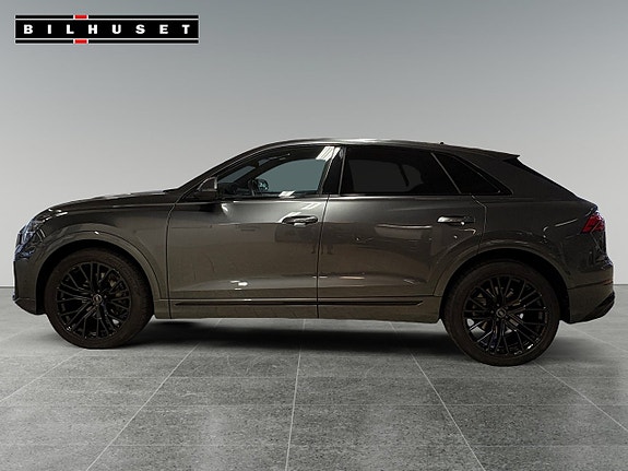 Audi Q8 3 of 20