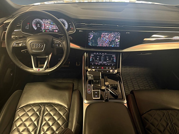 Audi Q8 2 of 20