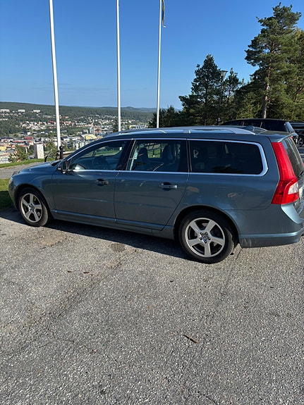 Volvo V70 6 of 7
