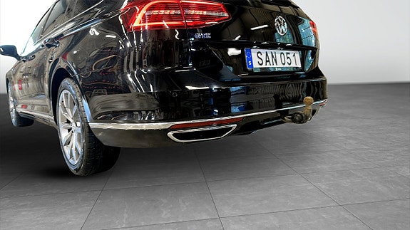 Volkswagen Passat 15 of 22
