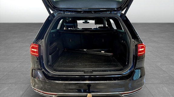 Volkswagen Passat 14 of 22