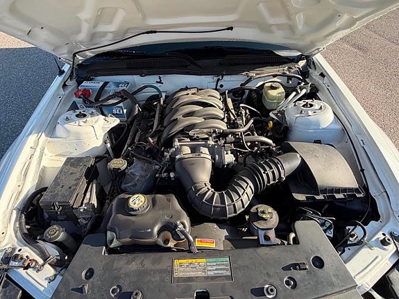 Ford Mustang 27 of 29