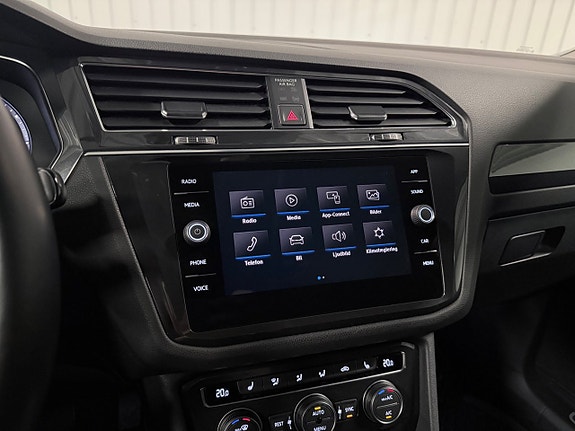 Volkswagen Tiguan Allspace 24 of 30