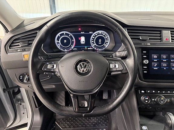 Volkswagen Tiguan Allspace 17 of 30