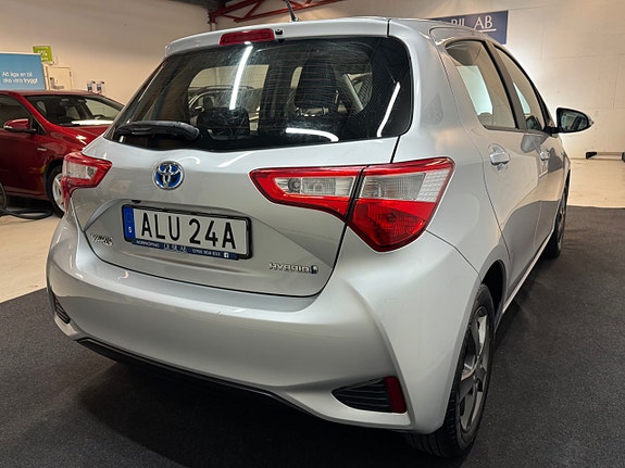 Toyota Yaris 22 of 28