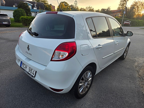 Renault Clio 3 of 10