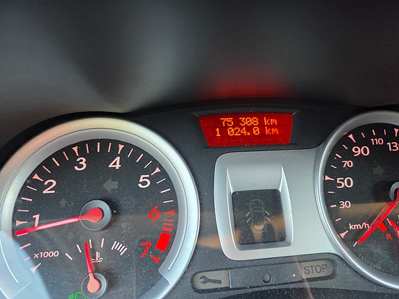 Renault Clio 7 of 10