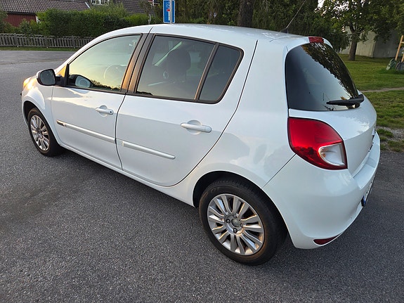 Renault Clio 4 of 10