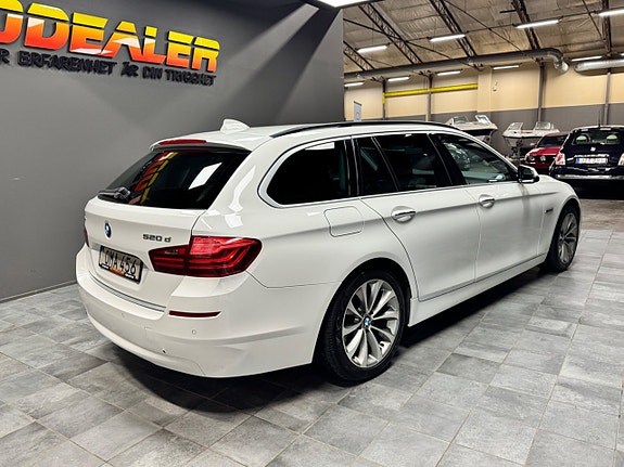 BMW 520d 2 of 10