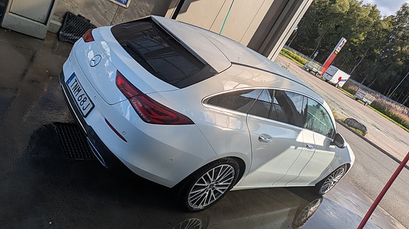 Mercedes-Benz CLA200 d 4 of 23