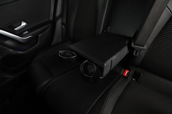 Mercedes-Benz CLA200 d 21 of 23