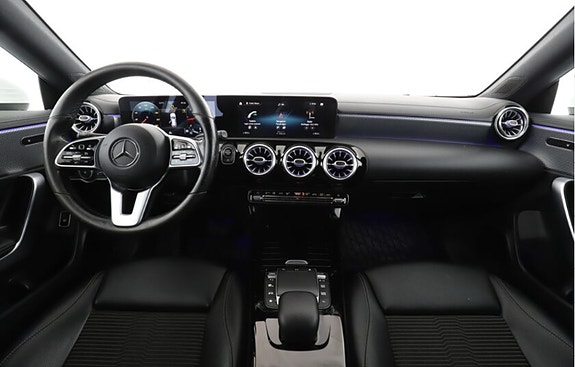 Mercedes-Benz CLA200 d 17 of 23