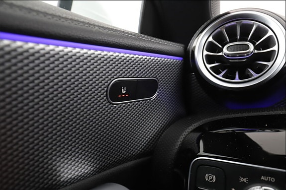 Mercedes-Benz CLA200 d 11 of 23