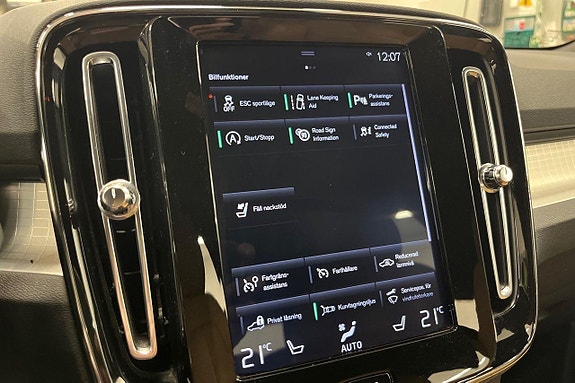 Volvo XC40 19 of 25