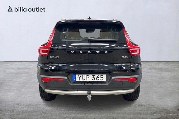 Volvo XC40 5 of 25