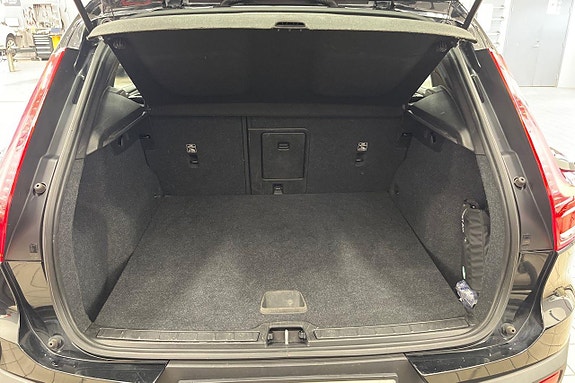 Volvo XC40 23 of 25