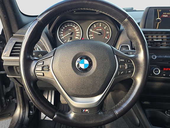 BMW 118d 9 of 17