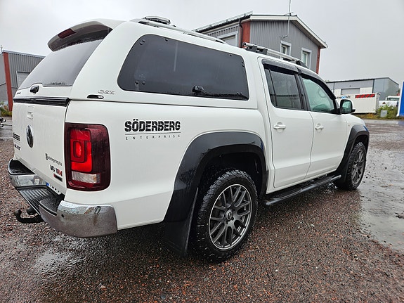 Volkswagen Amarok 4 of 9