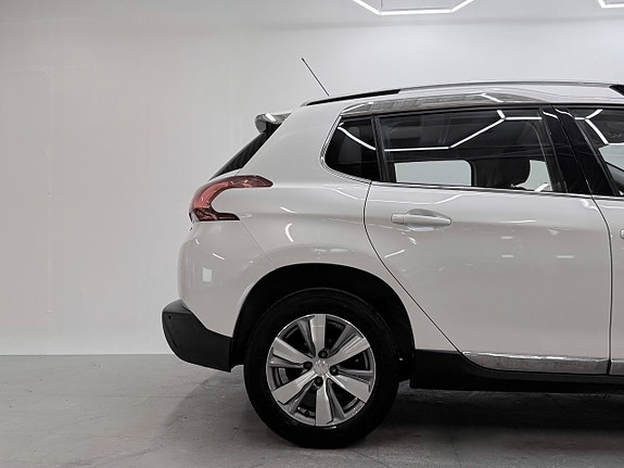 Peugeot 2008 26 of 28