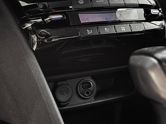 Peugeot 2008 22 of 28