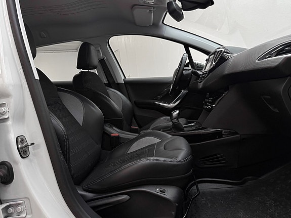 Peugeot 2008 14 of 28