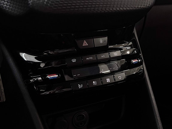 Peugeot 2008 21 of 28