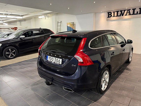 Volvo V60 5 of 17