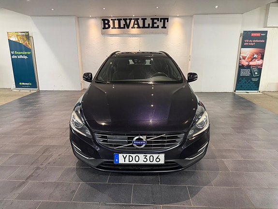Volvo V60 3 of 17