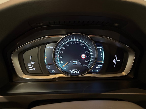 Volvo V60 16 of 17
