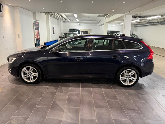 Volvo V60 8 of 17