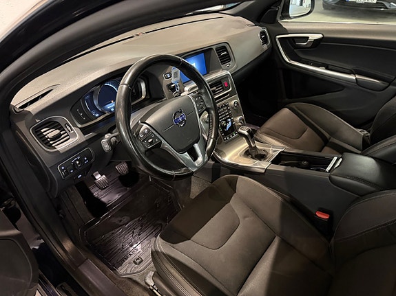 Volvo V60 11 of 17
