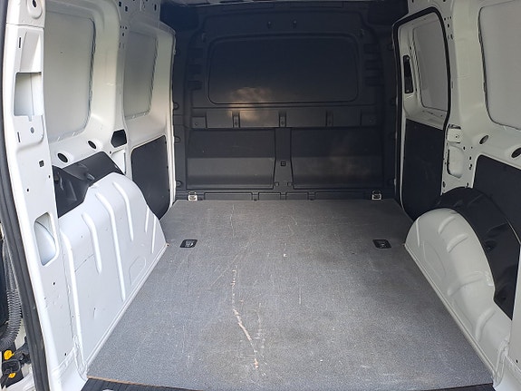 Volkswagen Caddy 19 of 20