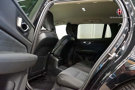 Volvo V60 11 of 24