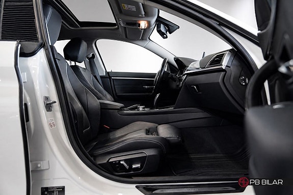 BMW 430i 14 of 26