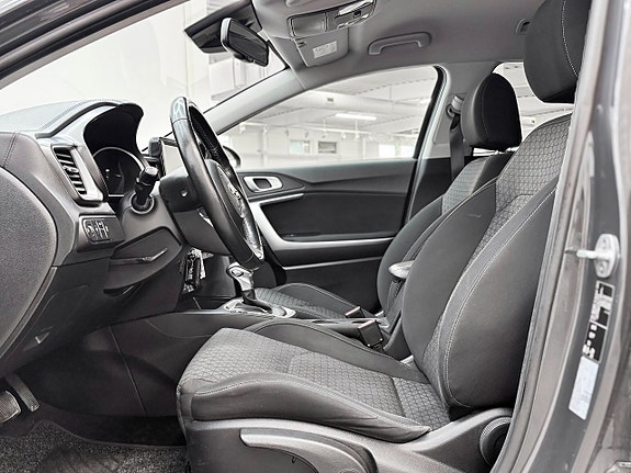 Kia Ceed 11 of 30