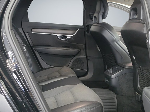 Volvo V90 Cross Country 29 of 29