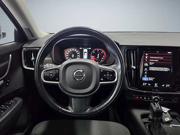 Volvo V90 Cross Country 20 of 29