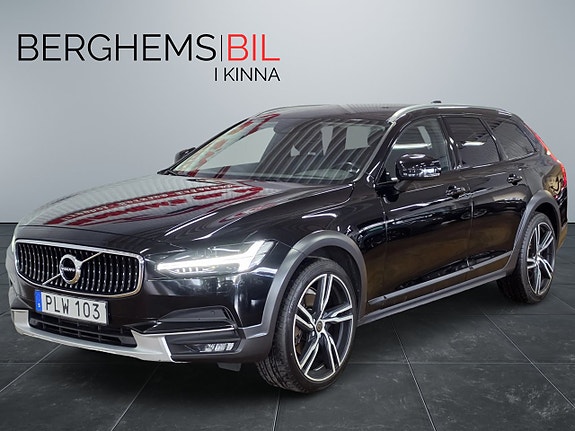 Volvo V90 Cross Country 3 of 29