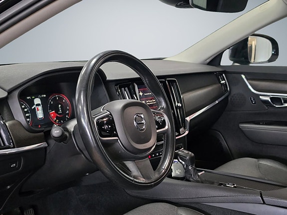 Volvo V90 Cross Country 9 of 29