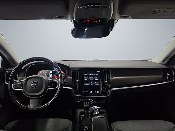 Volvo V90 Cross Country 23 of 29