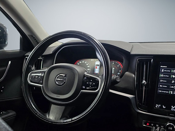 Volvo V90 Cross Country 24 of 29