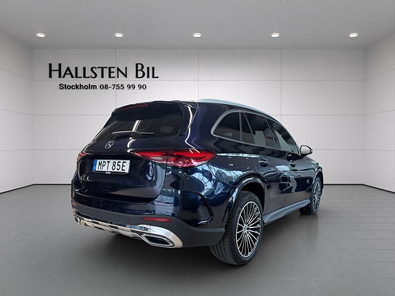 Mercedes-Benz GLC300 e 7 of 26
