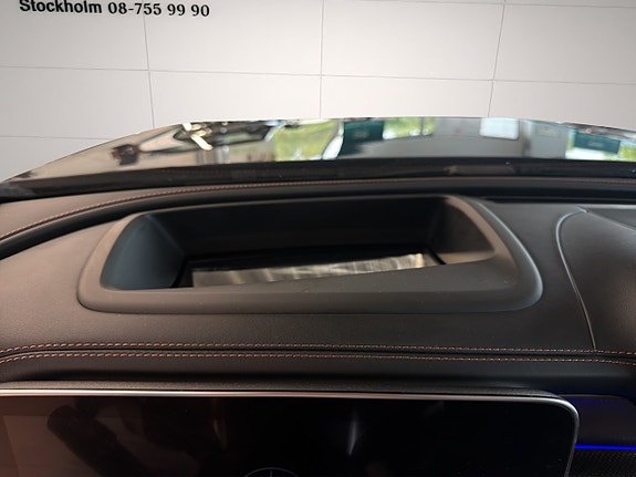 Mercedes-Benz GLC300 e 21 of 26