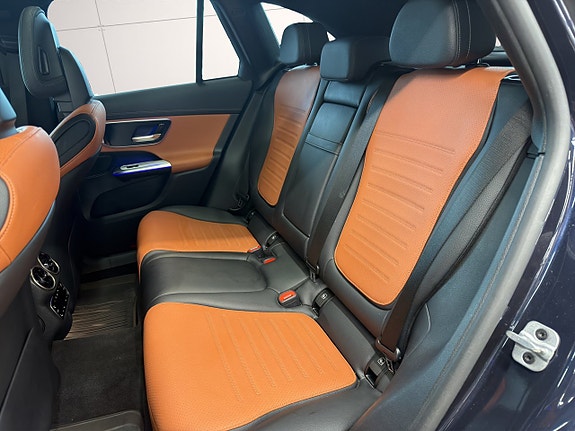 Mercedes-Benz GLC300 e 12 of 26